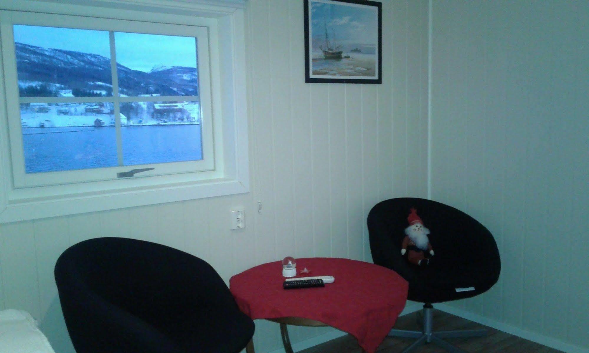 Furoy Hotel Apartments And Boating Sorreisa 外观 照片