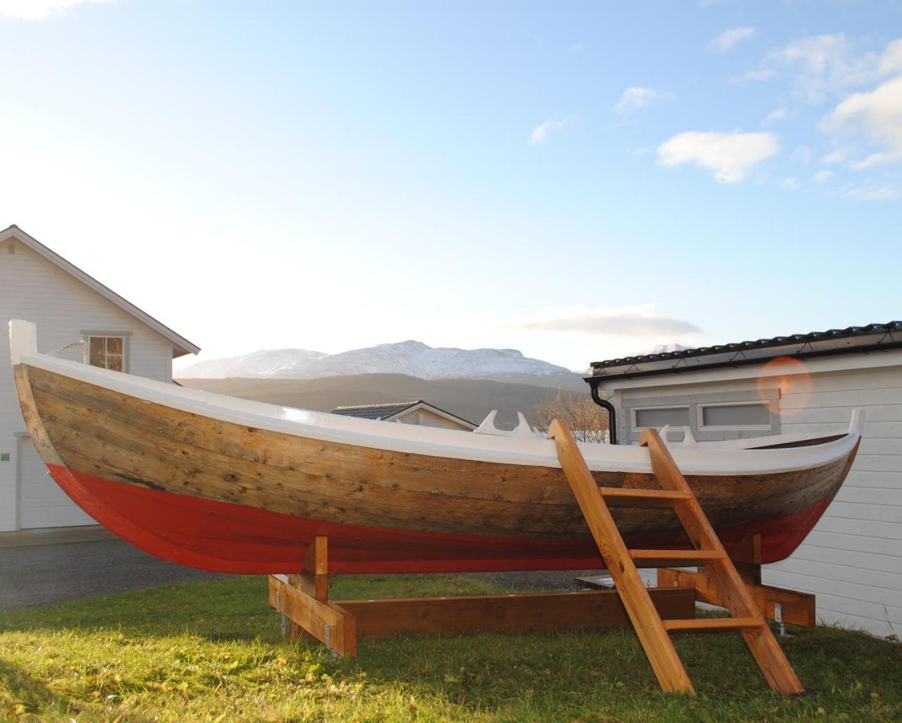 Furoy Hotel Apartments And Boating Sorreisa 外观 照片